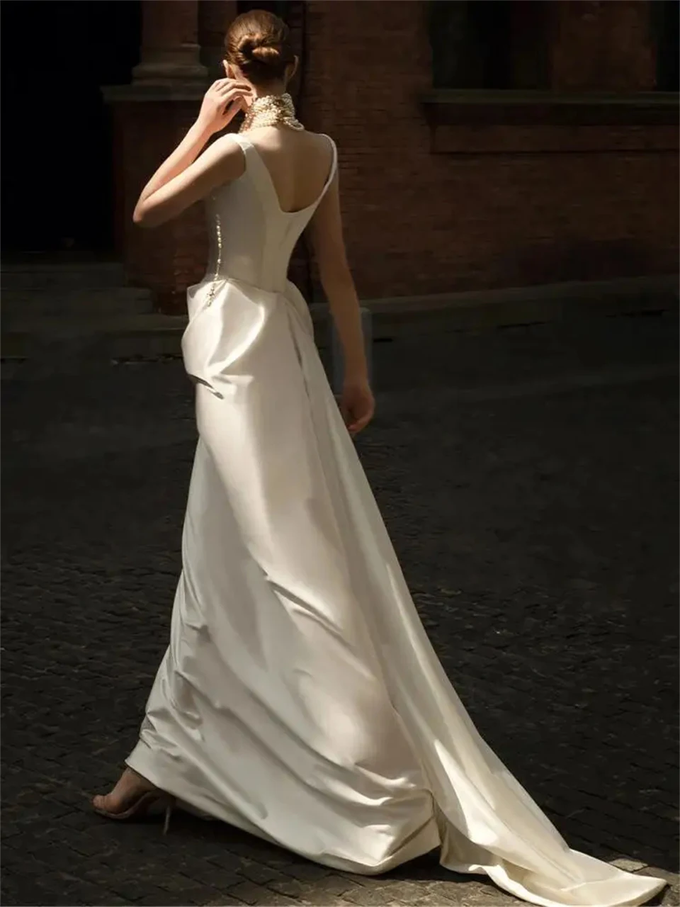 Customized Simple Square Neck Spaghetti Strap Satin Charming Wedding Dresses 2026 A-line Court Train Bride Gowns Evening Dress