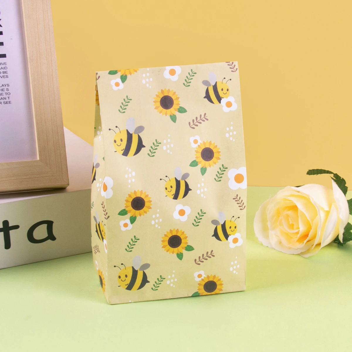 10/20PCS Yellow Bee Gift Bags – Cute Bee and Sunflower Print Paper Bags for Birthday Pa... - SKU YBGB2043 - UGI Packaging