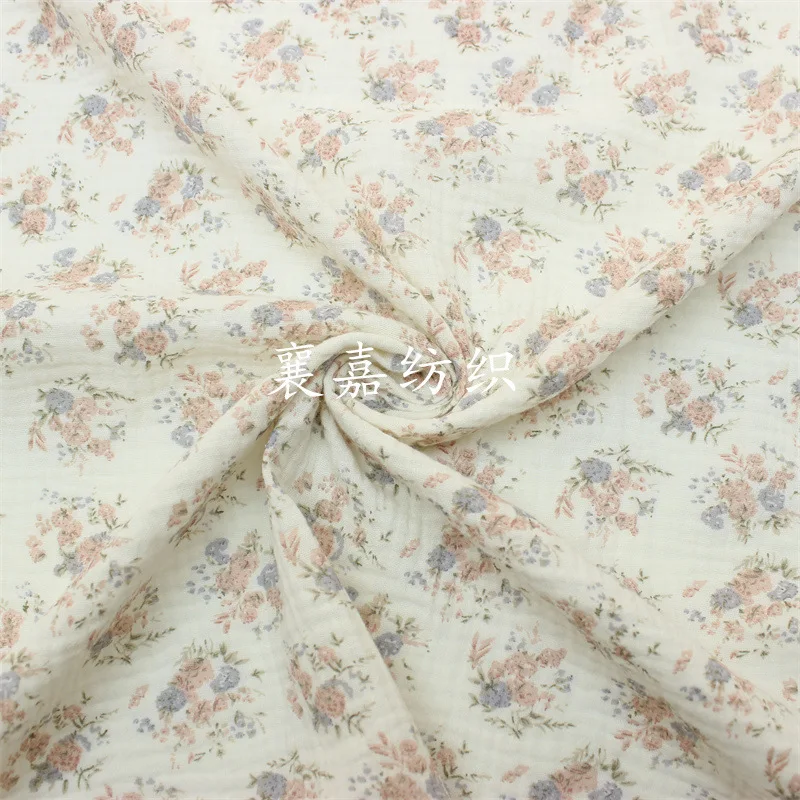 

New Double-layer Gauze Small Floral Baby Cotton Crepe Fabric for Pajamas and Baby Bedding