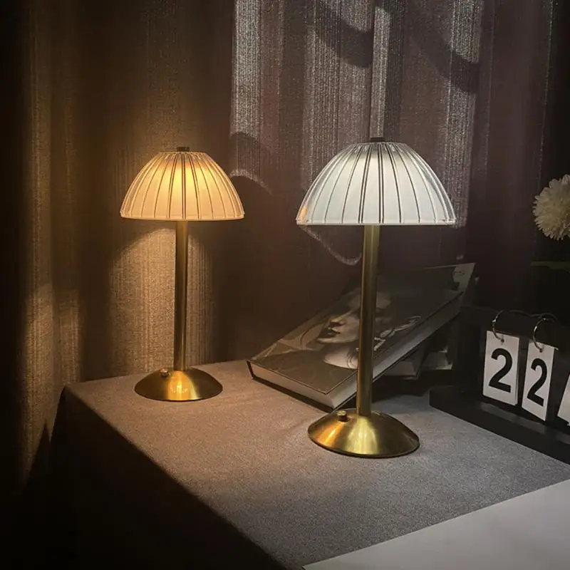 

Retro Bar Table Lamp Touch Dimming LED Table Lamp Rechargeable Wireless Night Light for Coffee/Hotel/Restaurant/Bedroom Lighting
