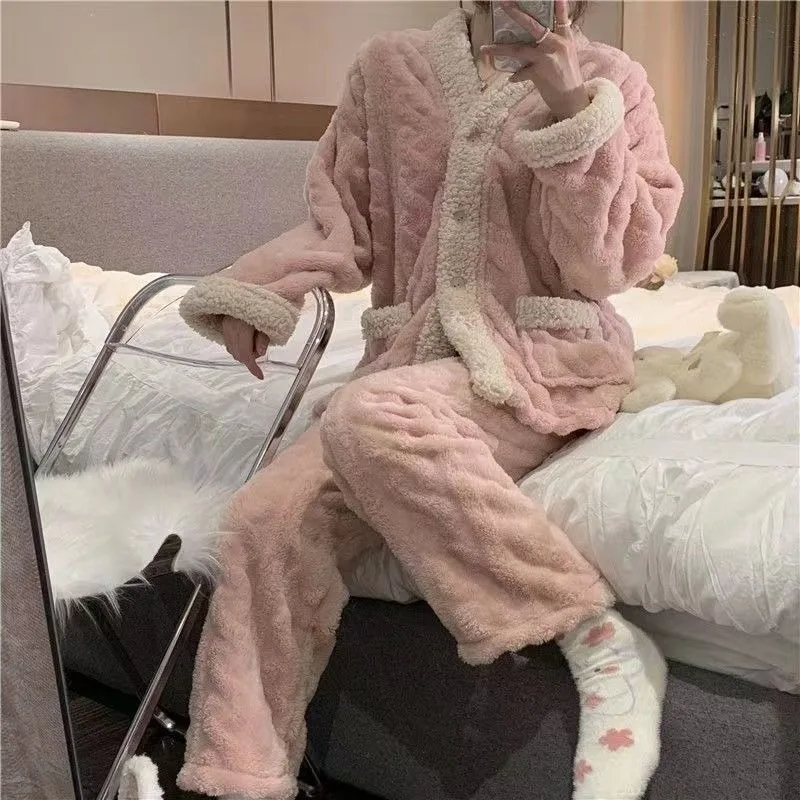 2023 New Little Bear Coral Plush Pajamas Women's Winter Lazy Style Loungewear Simple and Thickened V-neck Loose Homewear Set