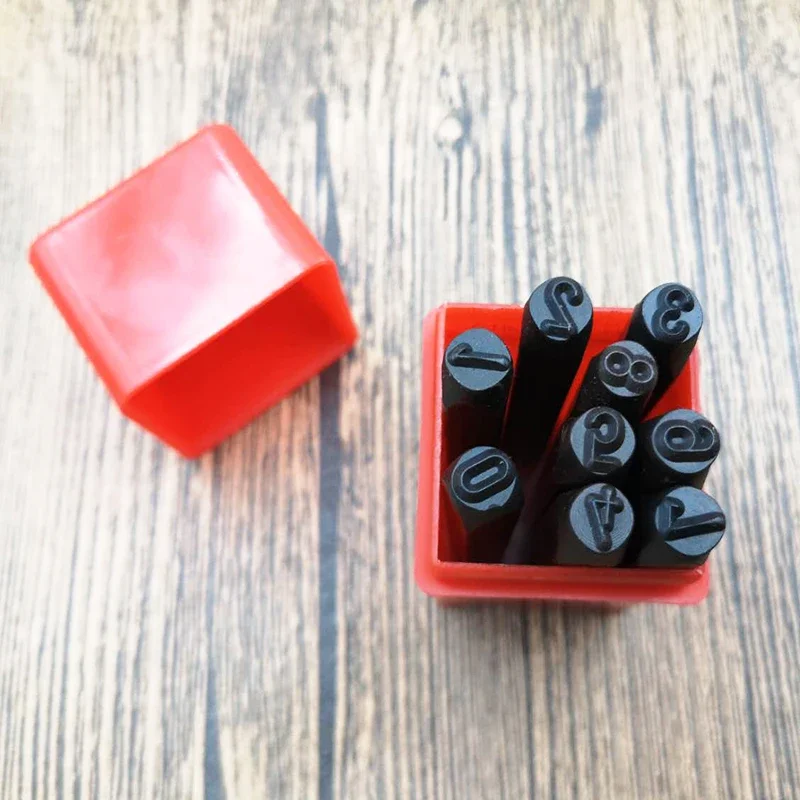 

9pcs/set Digital Numbers 0-8 Punch Leather Punching Hand Leather DIY Tool and Carving Seal 6MM Carbon Steel