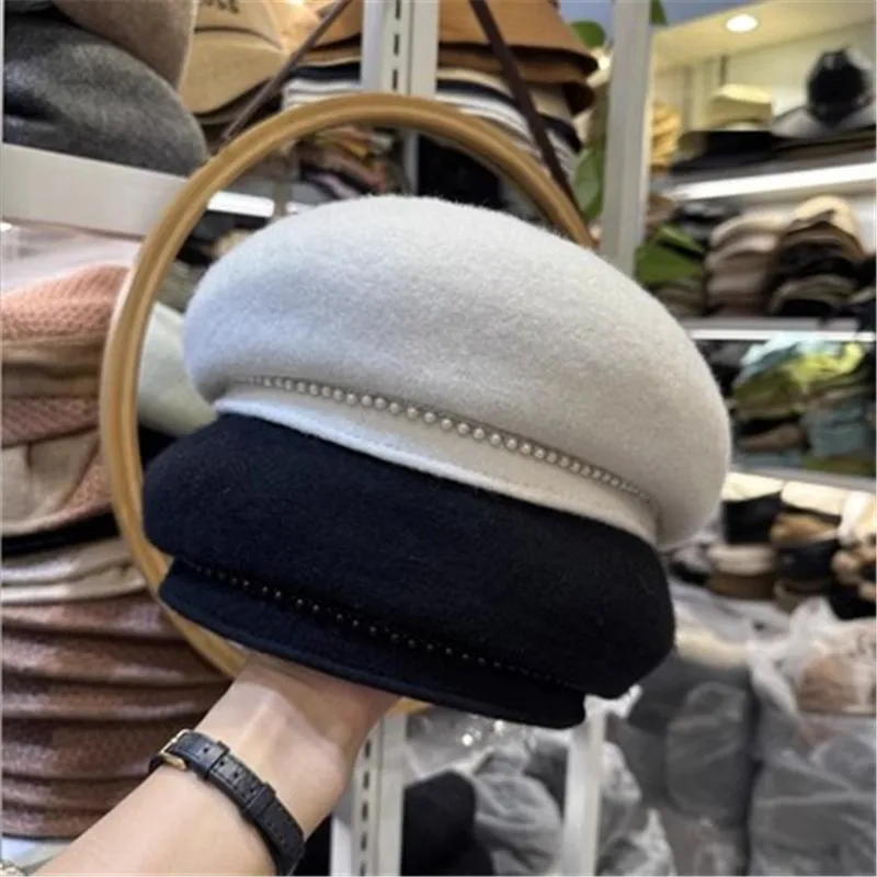 

202312-SJ chic autumn winter wool pearl chain brim lady beret hat women Leisure painter hat