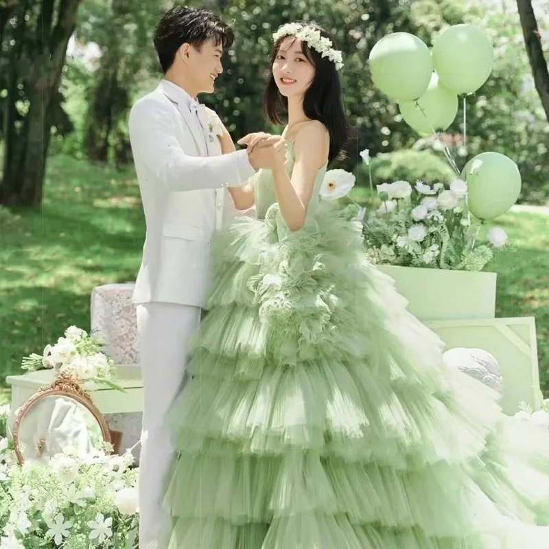 

Simple Exquisite Spaghetti Strap Wedding Dress Green Tiered Puffy Quinceanera Dresses Floor-length Lace Vestido De Debutante