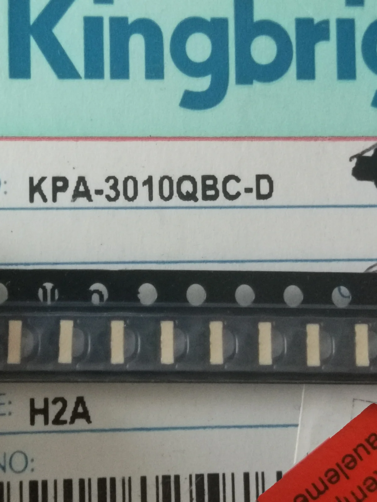 

100PCS/KPA-3010QBC-D 1204(3010) Side Blue Light Highlight LED