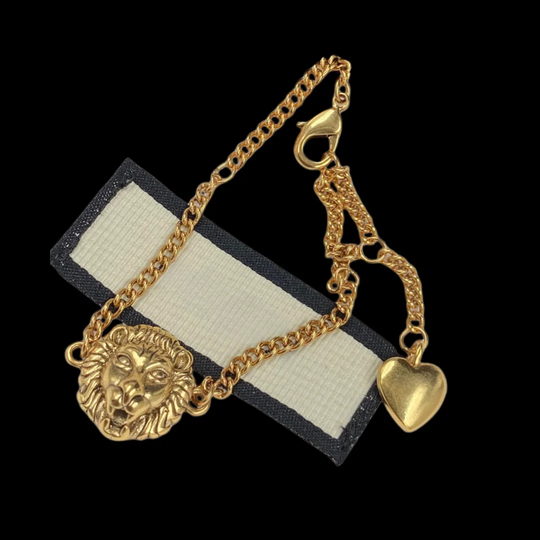 

Fashion atmosphere lion head pendant trend bracelet
