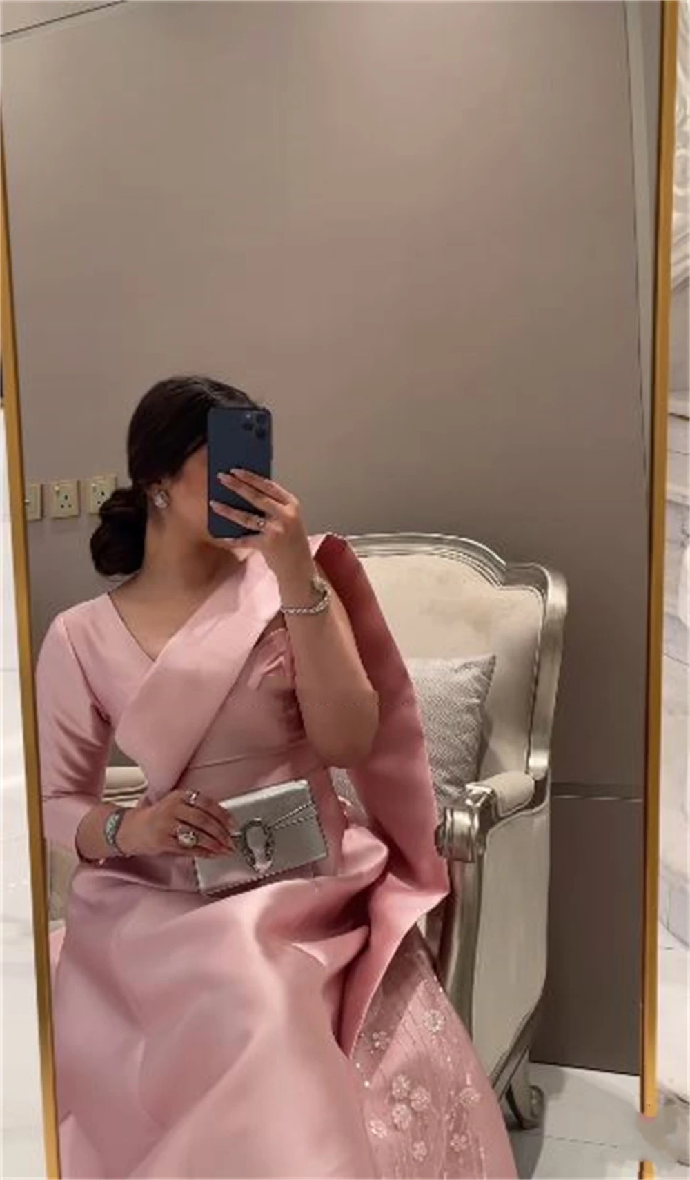 Рисунок 3 - Атласные трапециевидные платья