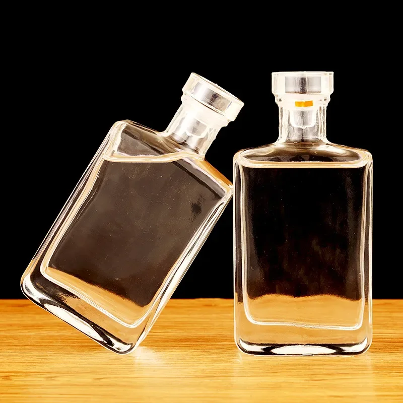 Description Picture 4 of itemSquare Shaped Lead-Free Glass Whiskey Decanter, Clear Party Bar, Drinkware, Wine Glass Bottle for Liquor, Scotch, Bourbon, 200ml