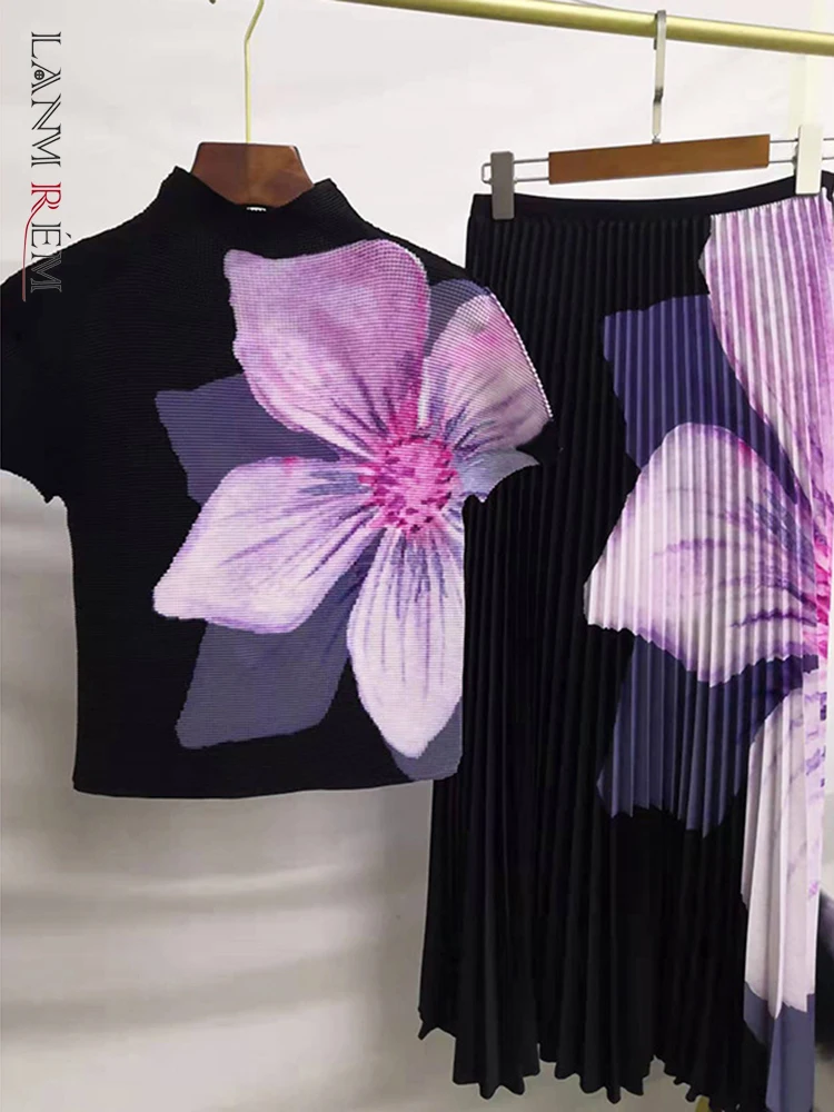 

LANMREM Fashion Pleated 2 Pieces Set For Women Round Neck Short Sleeves Tops High Waist Fold Skirts 2023 Summer New 2YA3181