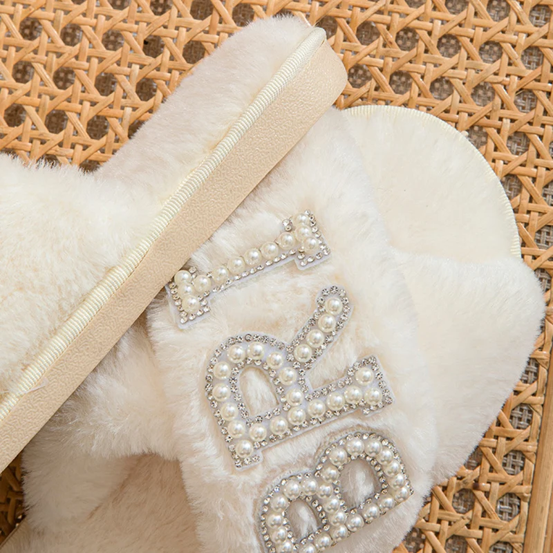 Perle Brief Flauschigen Pelzigen Hausschuhe für Frauen Weiche Sohle Cross Strap Pelz Rutschen Frau Winter Warme Plüsch Hause Hausschuhe für Hochzeit – Detail 4