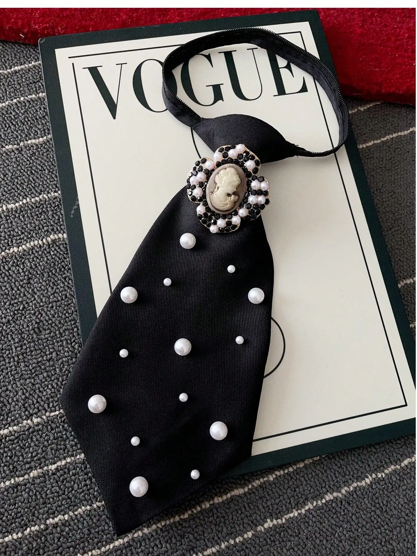 Beauty Avatar Tie Artificial Pearl Women Bow Tie Brooch Detachable Adjustable for Party Travel Holiday