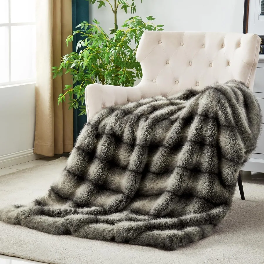 Highend Premium Fuzzy Faux Wolf Fur Throw Blanket 50 x 60 Luxury Cozy Accent Thick Animal Skin Fluffy Fox Blanket for Couch Sof