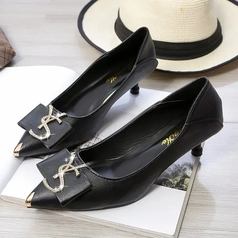 Black high heels 6cm