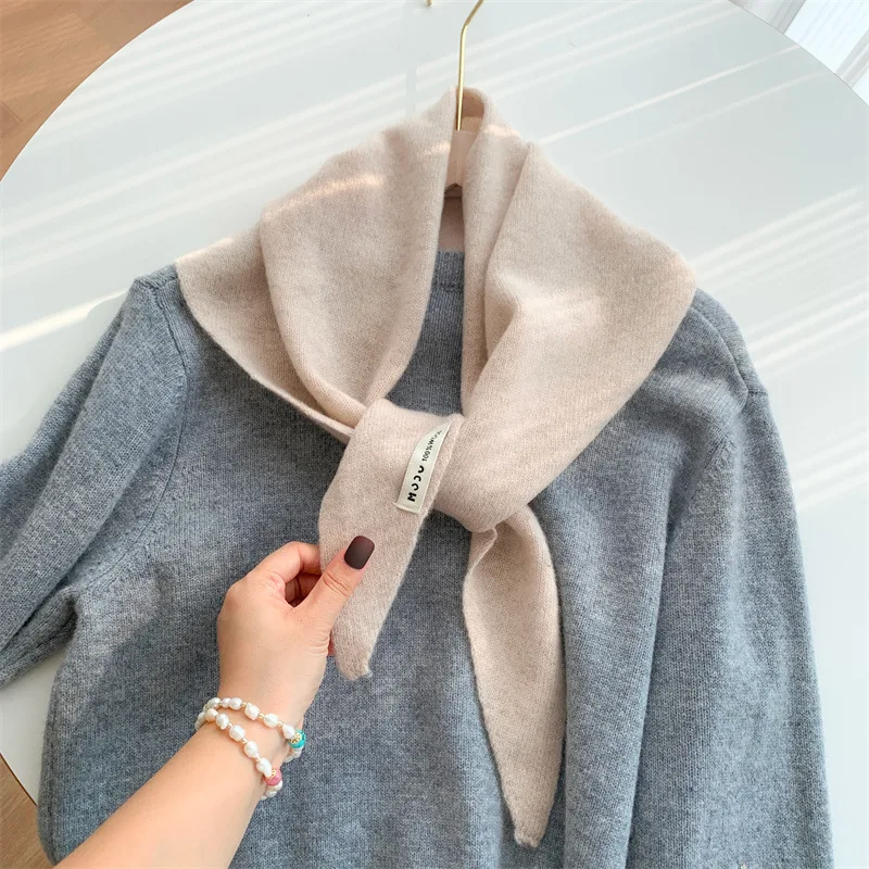 British Korean Triangle Scarf  Niche Wool Triangular Scarf Women Headscarf Knitted Scarf Multi-functional Warm Knitted Wrap 5