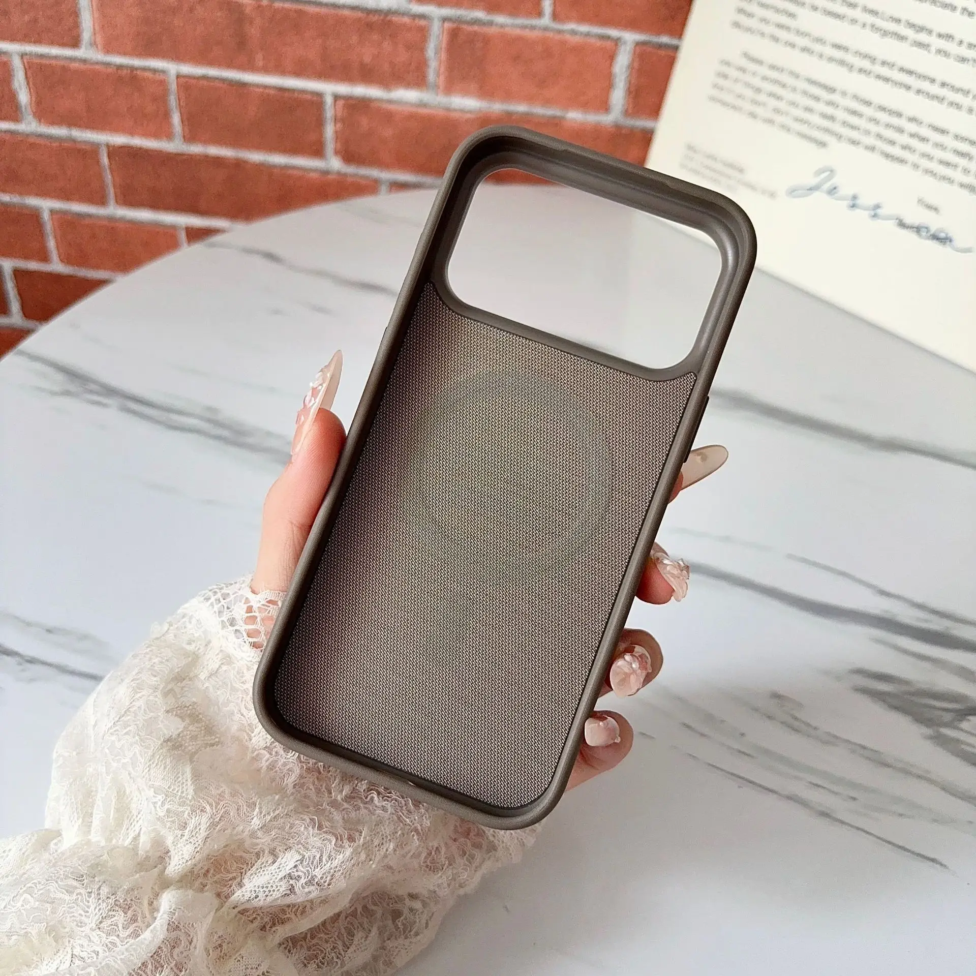 Luxury Techwoven Fabric Magnetic Phone Case - Premium Shockproof Hard Cover with Magsafe Compatibility