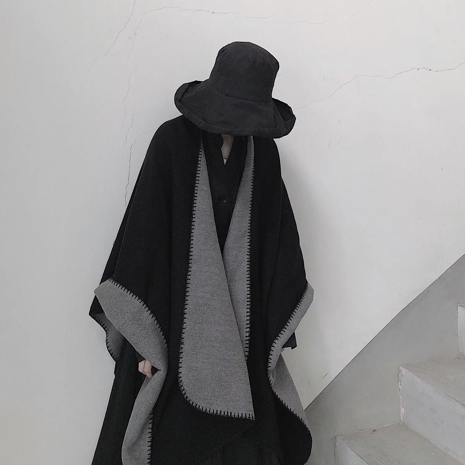 

ZCSMLL Spring and Autumn 2022 Simple Versatile Style Korean Fashion Double Faced Cape for Women Personality Tops