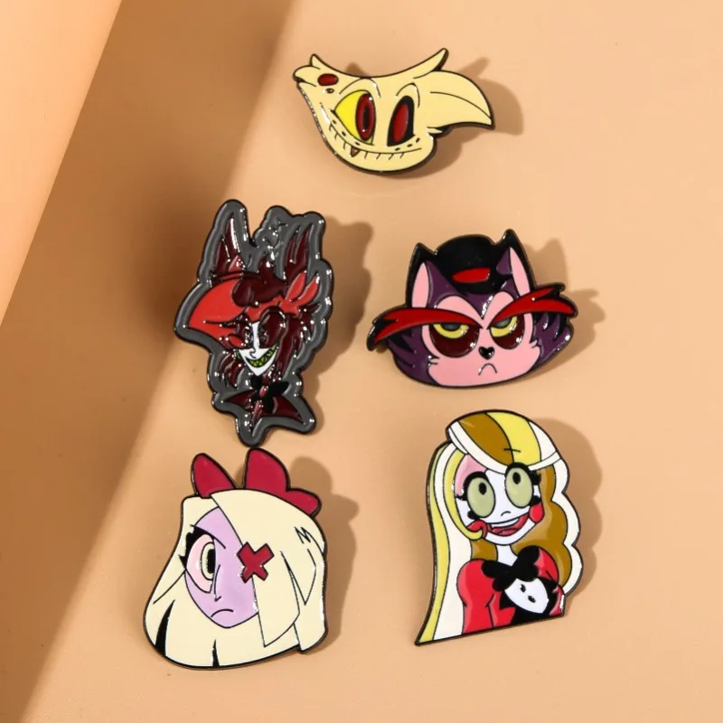 Charlie Morningstar Spilla Vaggie Fashion Jewelry Angel Dust Metal Accesorios Lucifero Badge Pins Helluva Boss Gioielli Regali