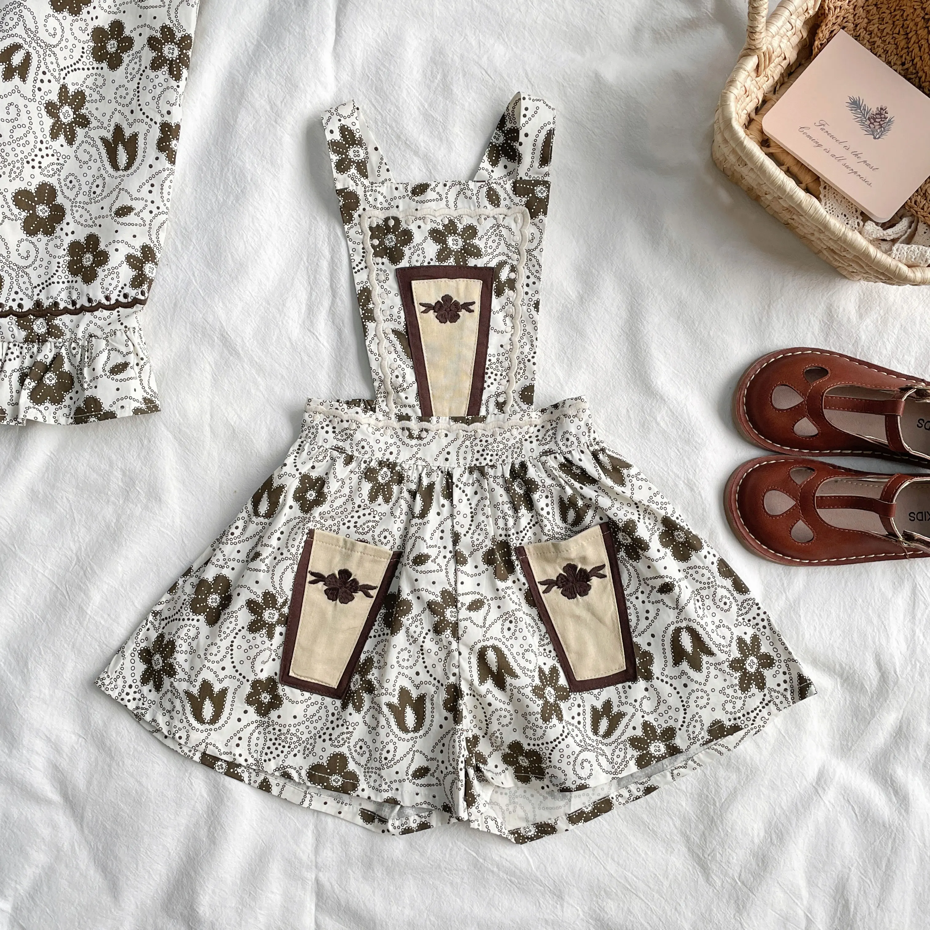 

Женская новая детская одежда APO, рубашки и брюки для девочек, блузка принцессы, платье, юбки, комбинезоны, детская одежда, Топ