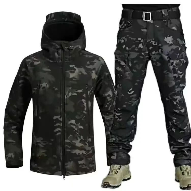 thumbnail image 1 of Traje impermeable de lana para invierno, conjunto de chándal para senderismo para hombre, chaqueta Softshell, chaqueta térmica para acampar, traje táctico, ropa de pesca, 1 of 5