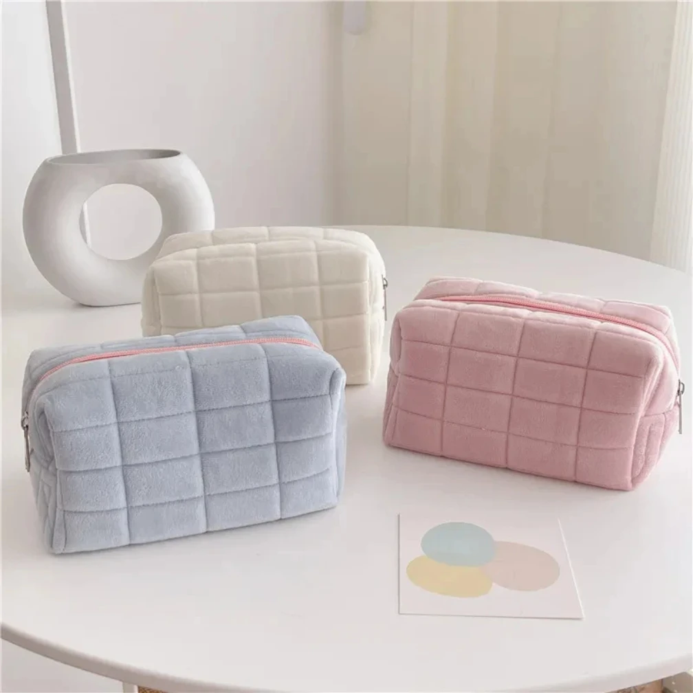 Cosmetic Storage Bag Solid Fur Large Women Zipper Makeup Organizer Handbag Stationery Pencil Case Travel Make Up Toiletry Punch