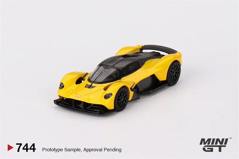 

PreSale MINI GT 1:64 Valkyrie Sunburst коллекция моделей автомобилей из литого под давлением
