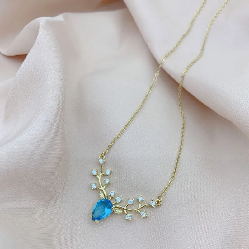 

Fashion Temperament Women'S Pendant Necklace Collarbone Chain Hundred Take Elk Necklace Anniversary Valentine'S Day Gift