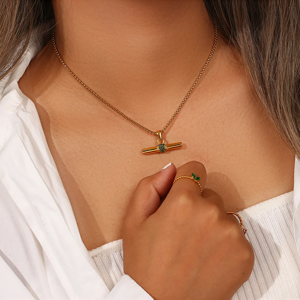 18k Gold Plated Stainless Steel Snake Chain T Bar Pendant Pendant Necklace