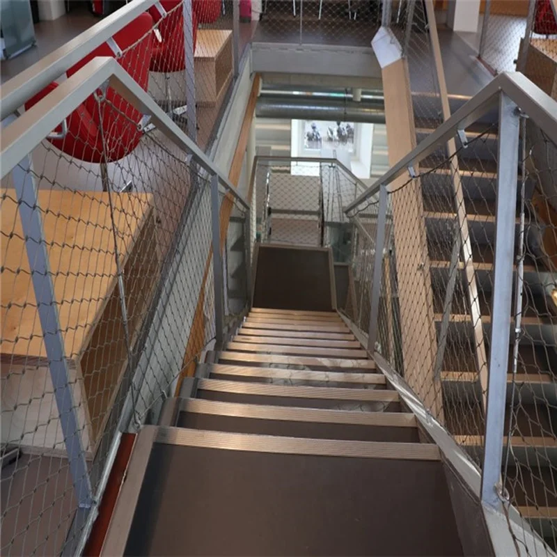 Mesh Stair Riser Sc6c626e9035147c6a1e812a3507df62eL.png