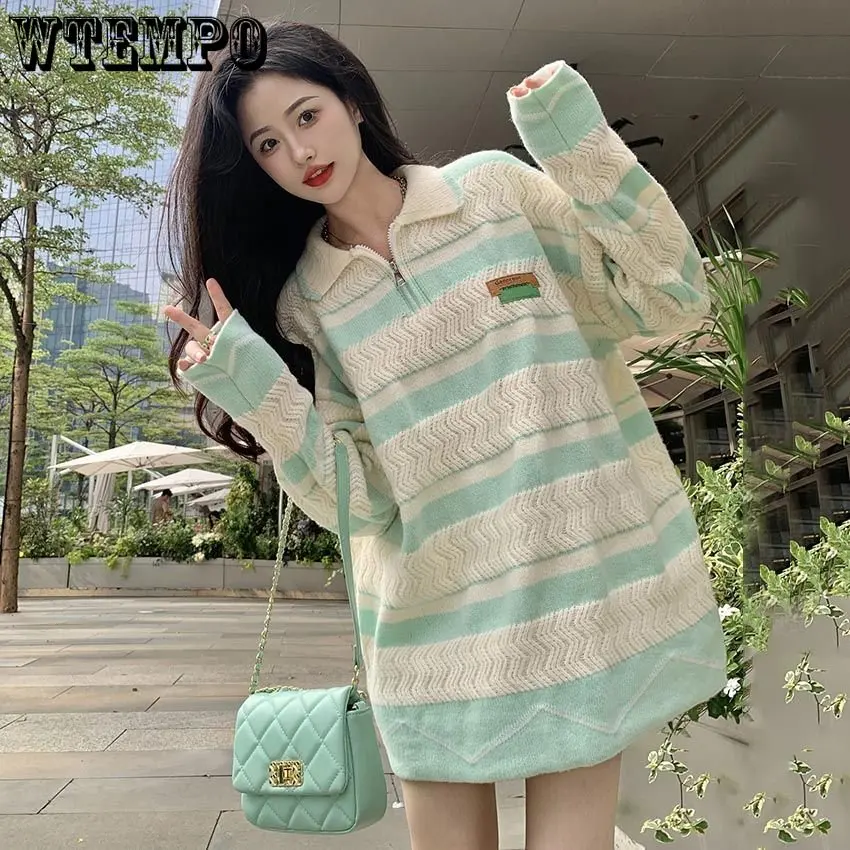 

Женский свитер с длинным рукавом и воротником-поло