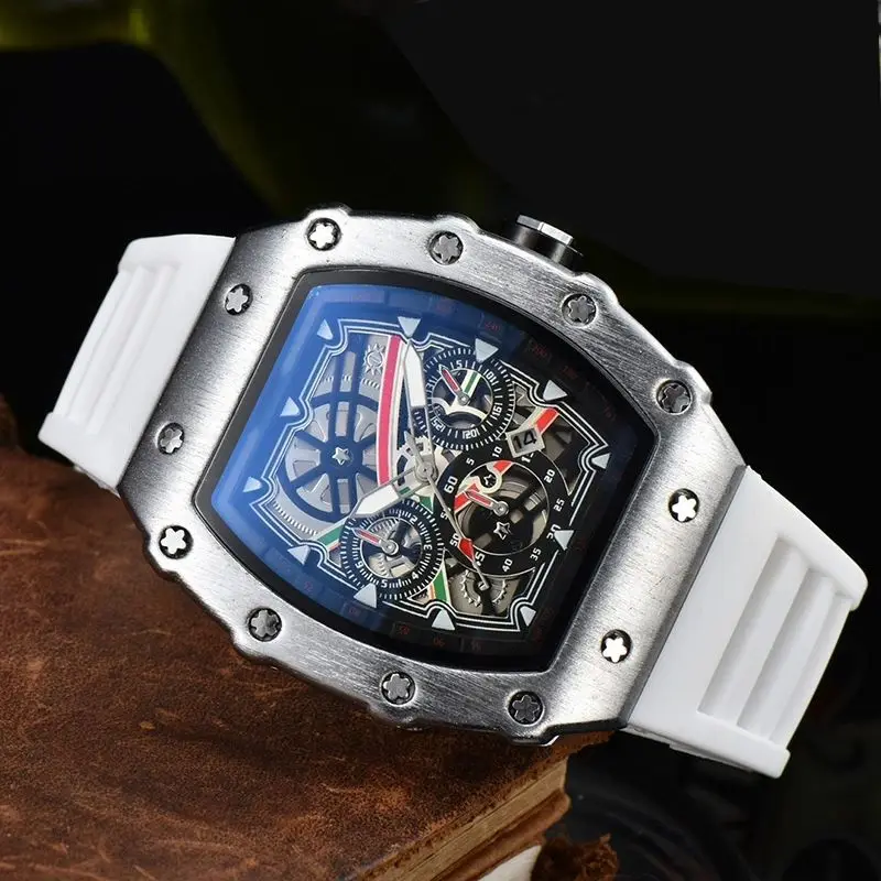 Montre homme quartz luxe calendrier étanche dégagée fashion casual montre bracelet homme