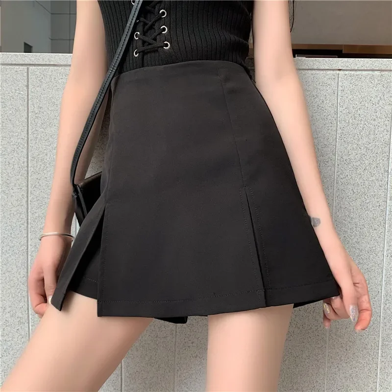 thumbnail image 1 of Falda corta informal adelgazante de cintura alta de talla grande para mujer con abertura lateral negra estilo nuevo de verano 2024, 1 of 5