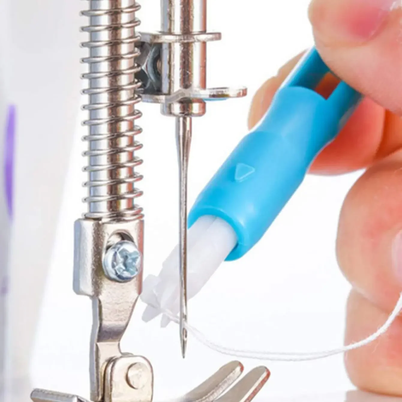 1PC Sewing Machine Threading Machine Automatic Thread Changer Feeder
