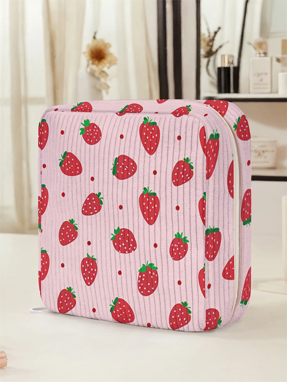 Cartoon printed sanitary napkin storage bag, women's lightweight tissue bag, sanitary tissue bag