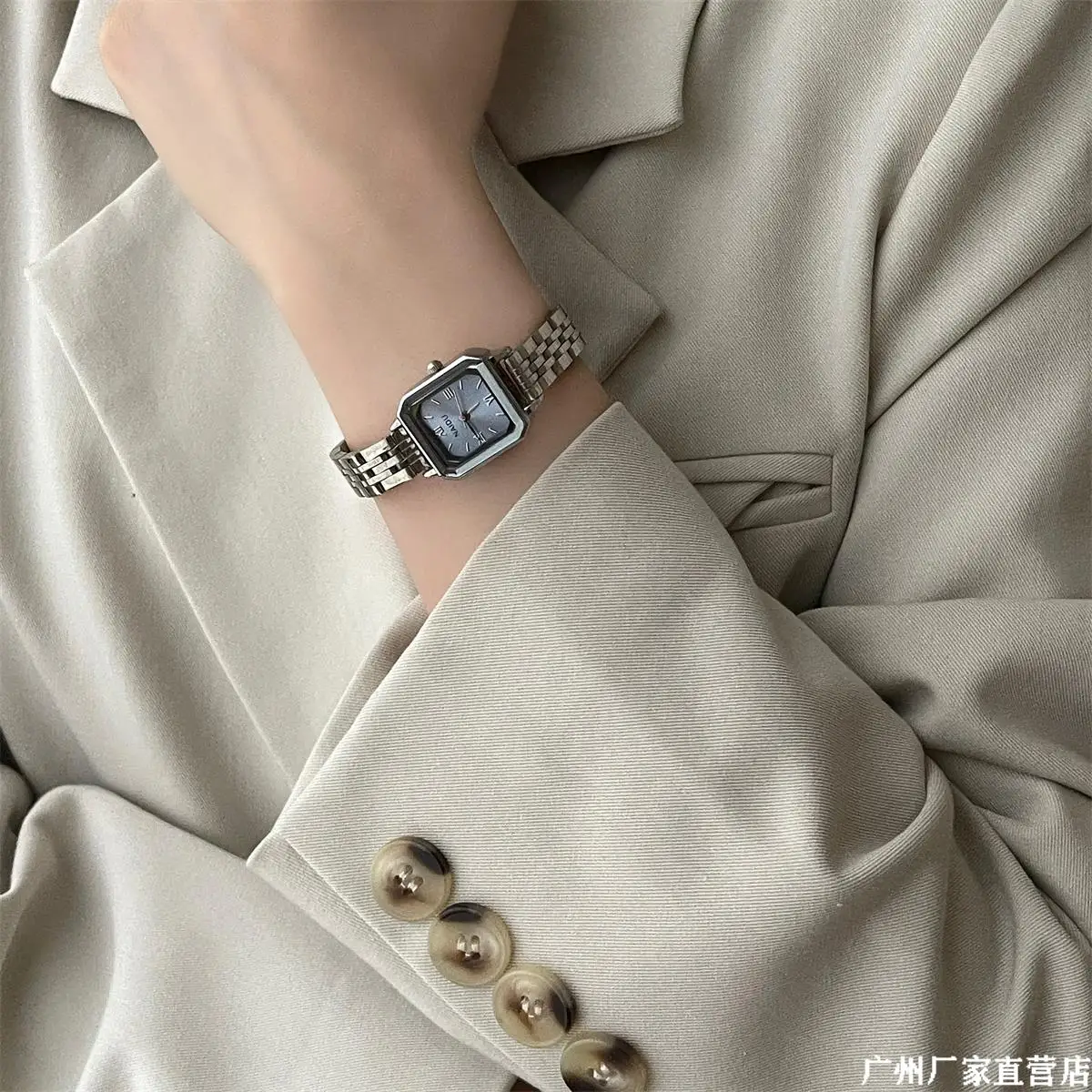 Cold wind simple and compact dial watch female student ins Korean version retro high-end CHIC steel belt female watch