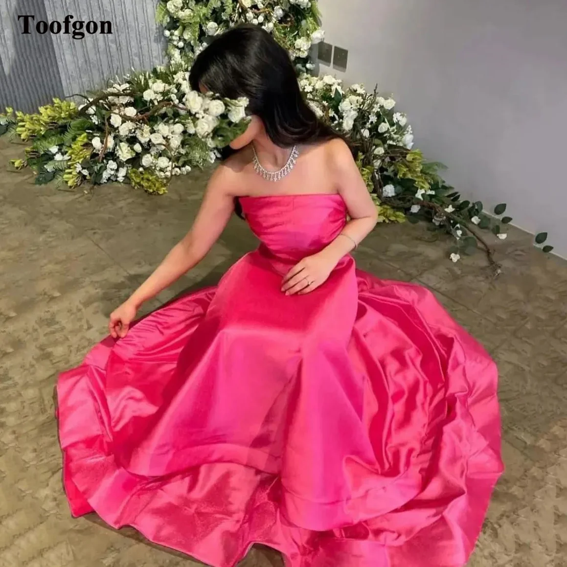 

Toofgon A Line Saudi Arabic Prom Dresses Strapless Tiered Skirt Women Evening Party Dress Formal Special Dress Night Outfits