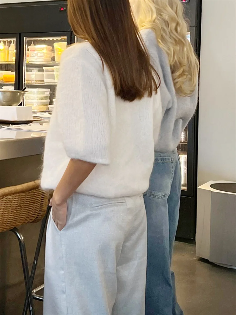 Women s Lightweight Knit Pullover Sweater with Half Sleeves and O Neckline in Solid Color for Casual Wear in Spring and Autumn