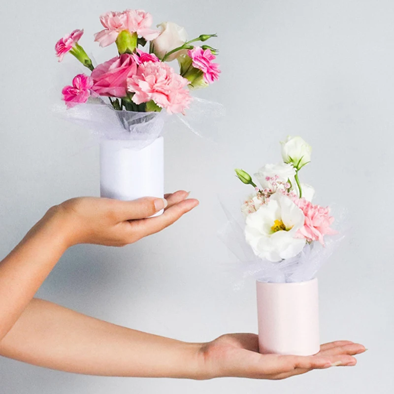 4pcs Flower Box Gift Packaging Box Portable Round Small Hug Bucket Storage Flower Cardboard Candy Day Mother Rose