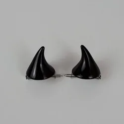 Gothic Halloween Demon Horn Hair Clips - Cosplay & Costume Accessories (Black)
