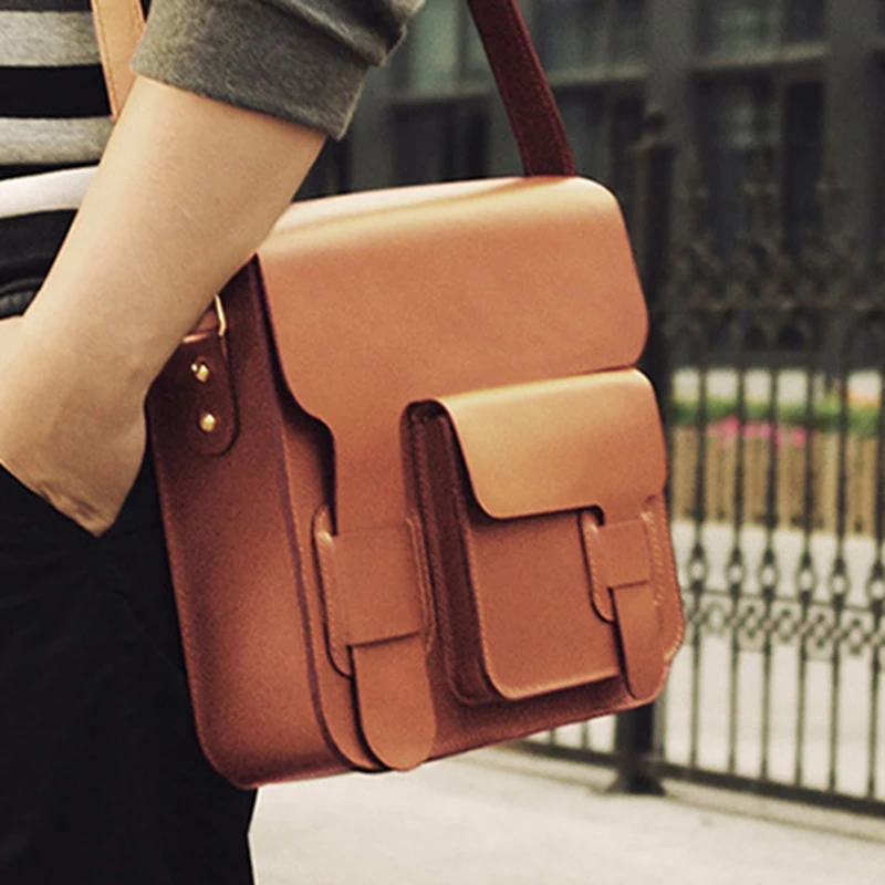 Description Picture 3 of item1Set DIY Hand Template Fashion men's crossbody bag Leather Craft Pattern Kraft Paper Stencil Sewing Pattern L30x29CM