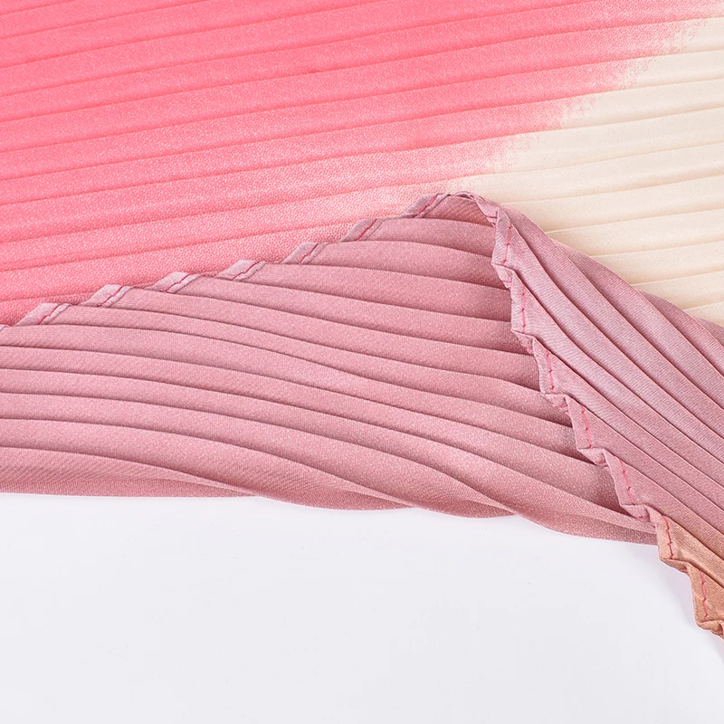Cross border supply of personalized fashion gradient printed pleated 70 square scarves for spring and summer 4