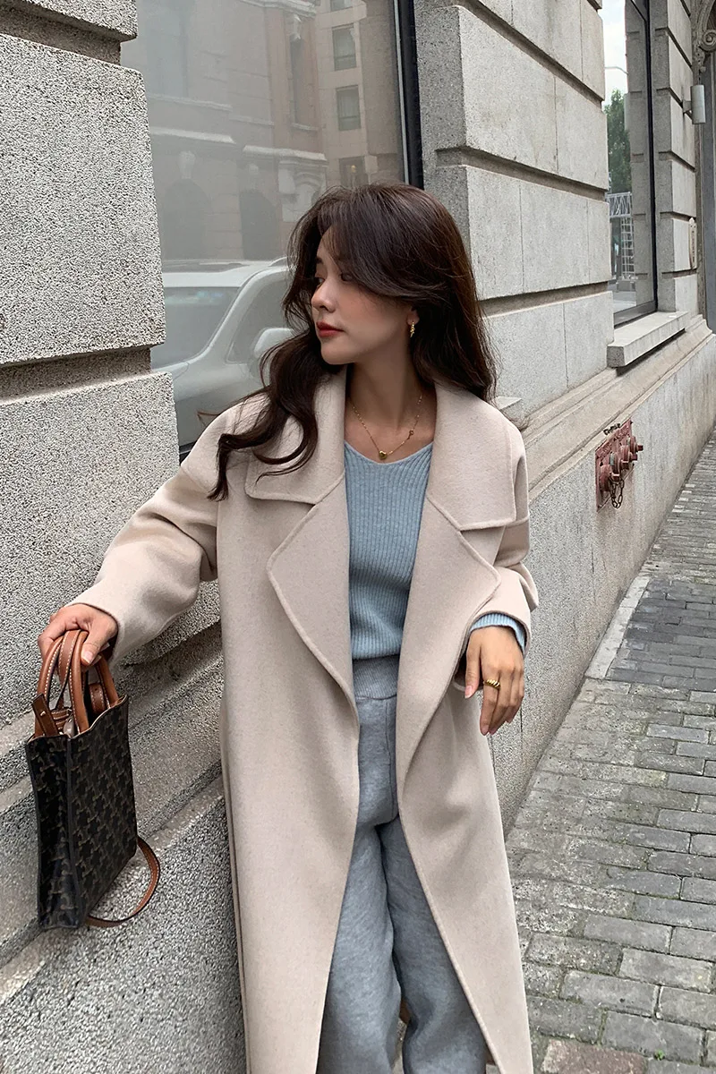 

2023 New Autumn And Winter Women's Coat 100% Merino Wool Lapel Tie Commuting Classic Retro Loose Mid-Length Coat