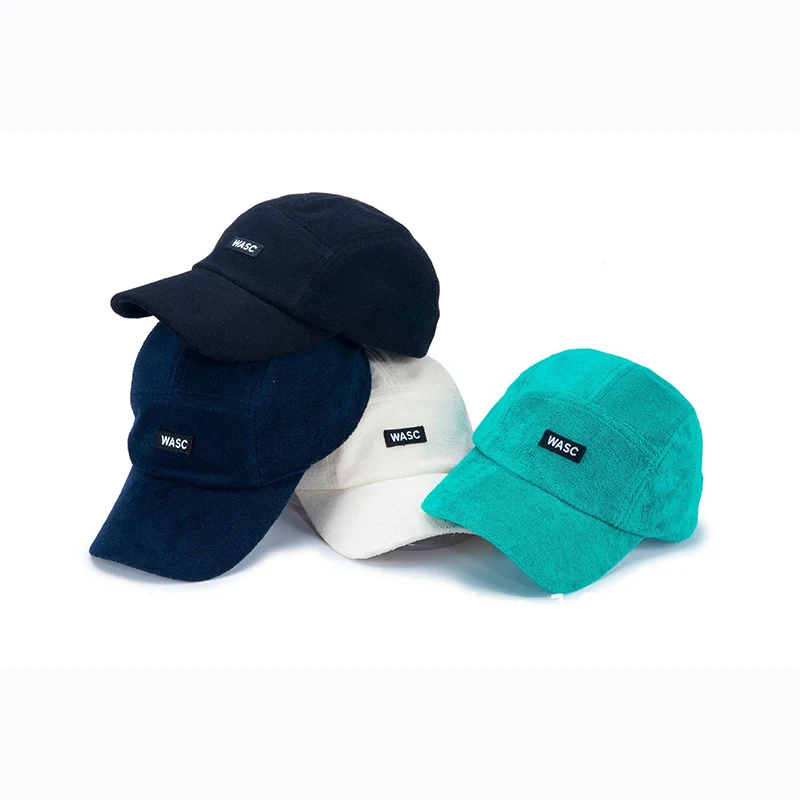 Rapper Bianco-Rosso Trucker Cap – Hip-Hop, High Crown, Mesh, Chiusura PVC