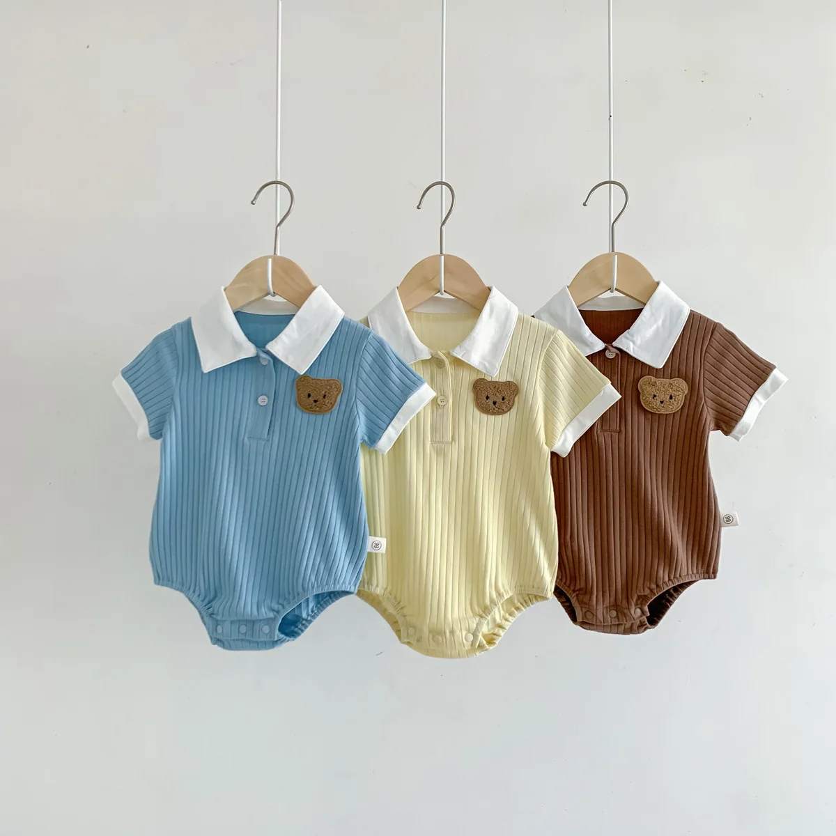 2025 Summer Toddler Baby Girls Romper Turndown Collar Short Sleeve Cartoon Bear Solid Cotton Triangle Infant Girls Bodysuit 2