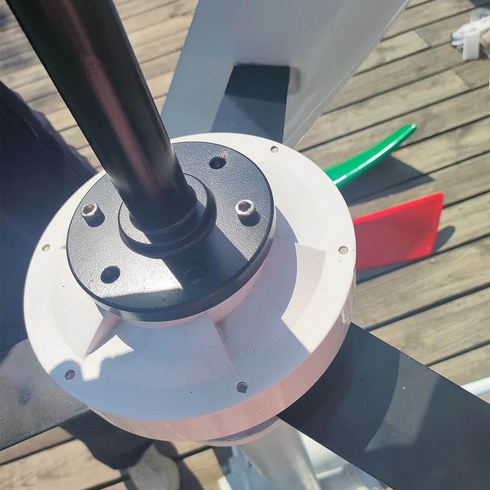 กังหันลมผลิตไฟฟ้า 20000 วัตต์ 12 โวลต์ 24 โวลต์ 48 โวลต์ 20 กิโลวัตต์ แบบ 3 ใบพัด แนวตั้ง พร้อมชุดควบคุมการชาร์จแบบไฮบริด MPPT สำหรับใช้ในบ้าน ครบชุด 1