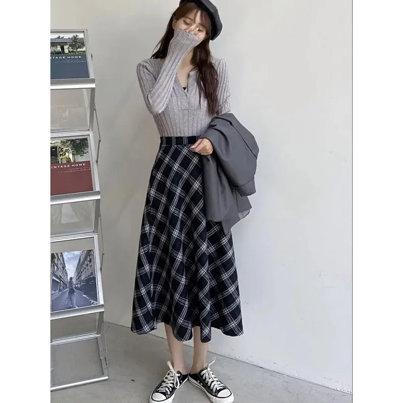Winter Maternity Skirt Adjustable Waist Preppy Style Pregnant Woman Plaid Skirts Plus Size Pregnancy Clothes Long Skirts