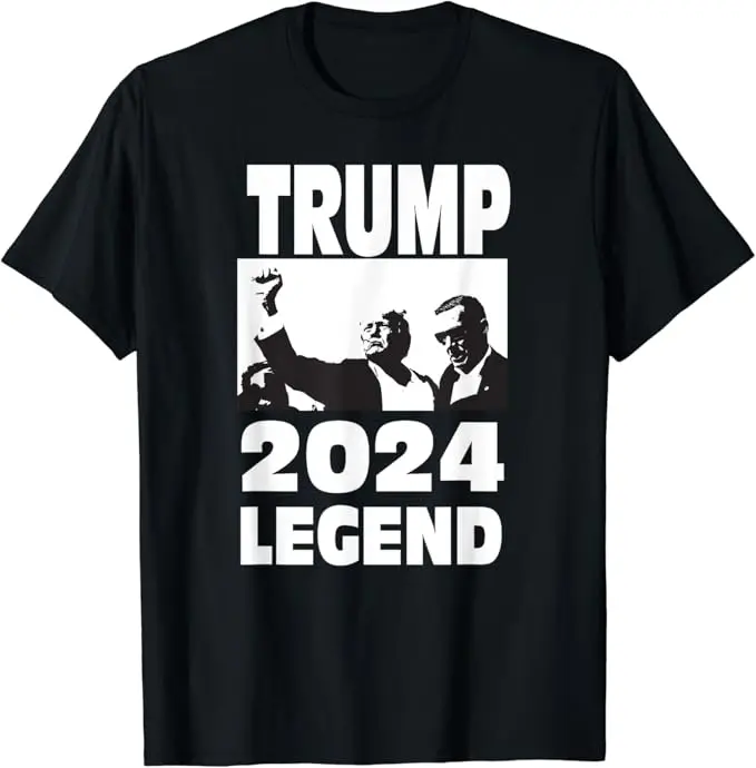 thumbnail image 1 of Dios está de nuestro lado Foto del presidente Trump después del tiroteo en su mitin Camiseta Nunca te rindas Campaña de lucha a favor de Trump, 1 of 3