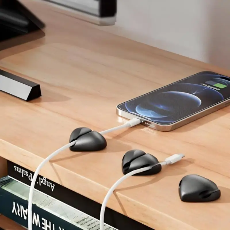 자기 접착식 실리콘 하트 모양 케이블 정리기 4개 USB 충전 데스크 클립 홀더 가정 사무실 와이어 홀더 클립