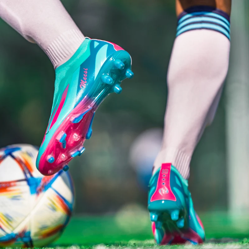 High Quality Mens Soccer Shoes Non-Slip Turf Soccer Cleats for Kids TF/FG Training Football Boots Chuteira Campo 2410