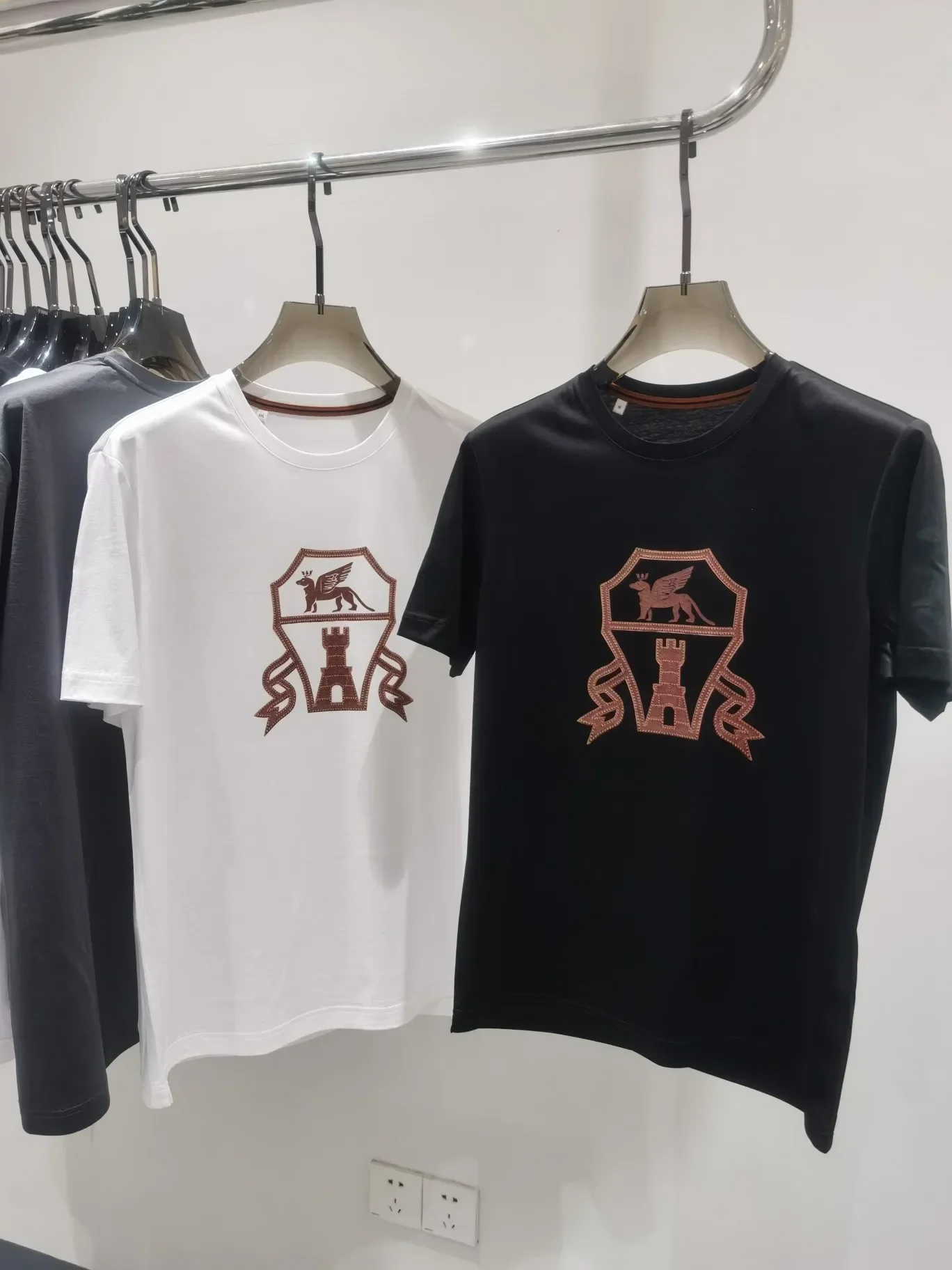 

2024SIJITONGDA Shirt Silk Men 2024 Summer New Short Sleeve Breathable Thin Embroidery Quality Big Size M-3XL