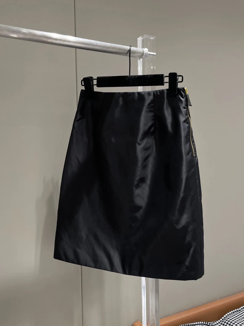 

Cotton filled gold zipper half skirt casual fashion 2024 summer new 1127